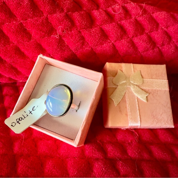 Elegant Silver Opalite Ring 8 1/2 - Picture 5 of 9